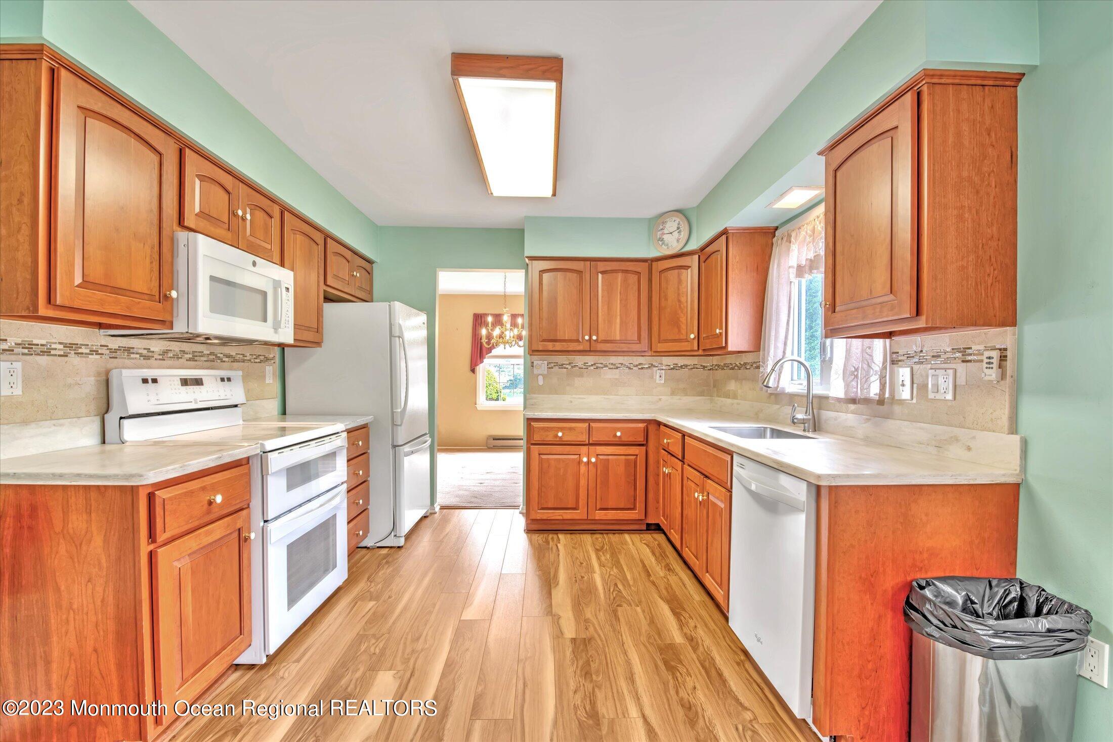19 Carter Way Brick, NJ 08723 - Photo 20 of 50 20-KITCHEN