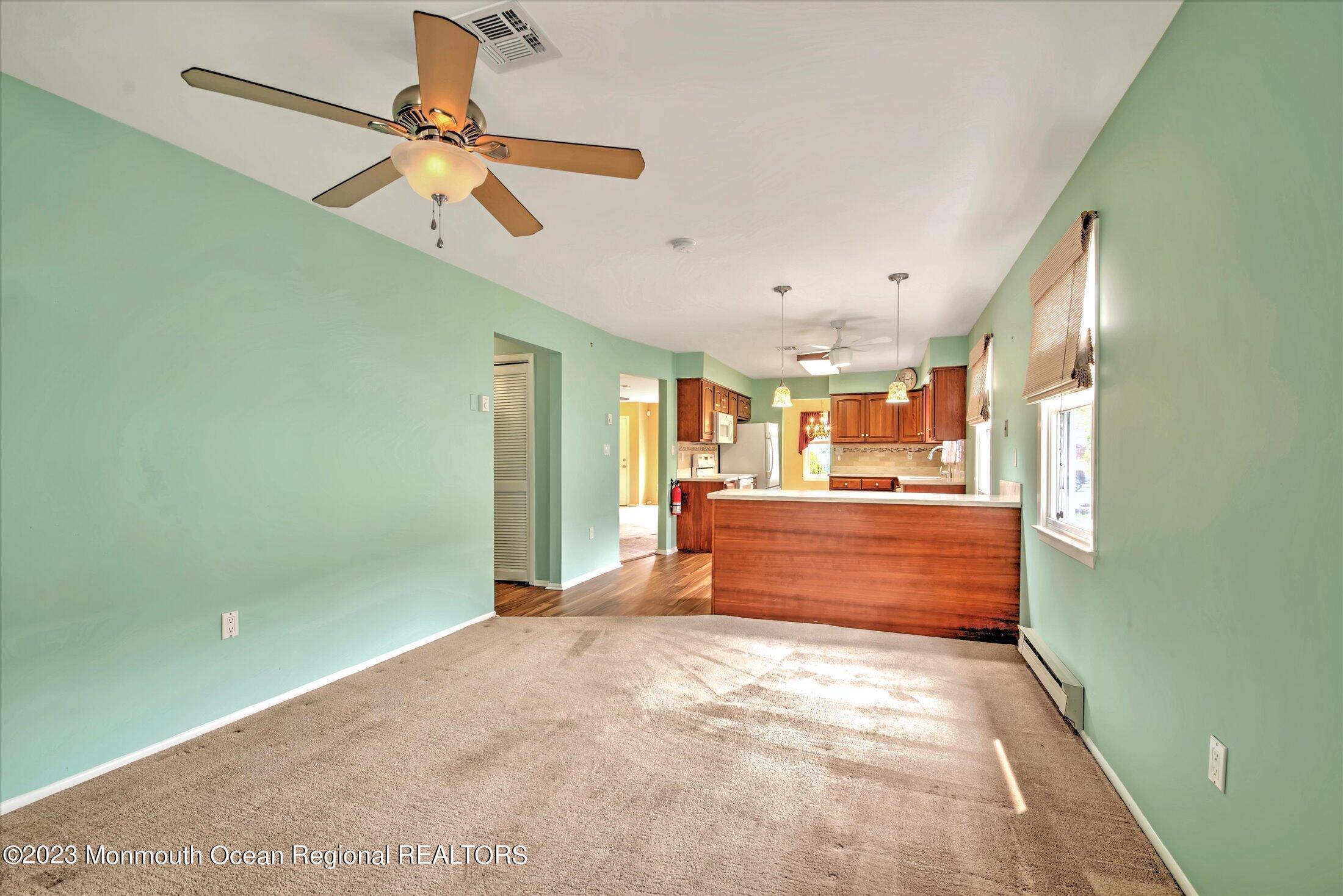 19 Carter Way Brick, NJ 08723 - Photo 26 of 50 26-FAMILY ROOM