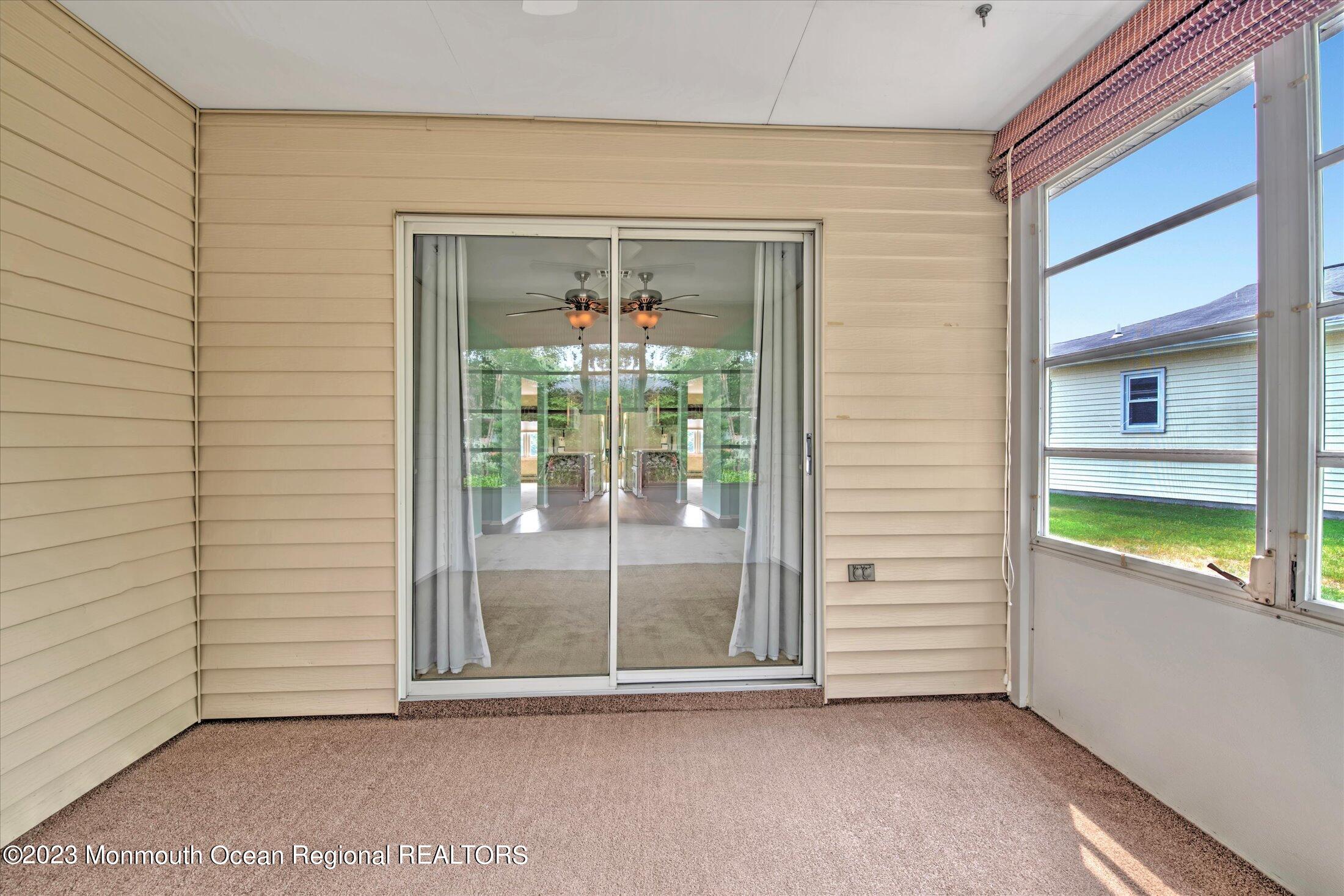 19 Carter Way Brick, NJ 08723 - Photo 37 of 50 37-SUN ROOM