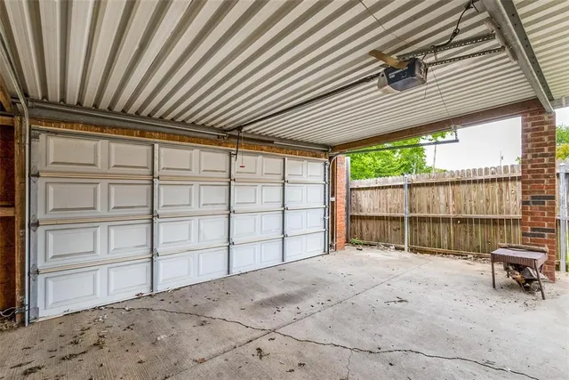 $195,000 | 2917 Tanglewood Drive, Lancaster, TX 75134