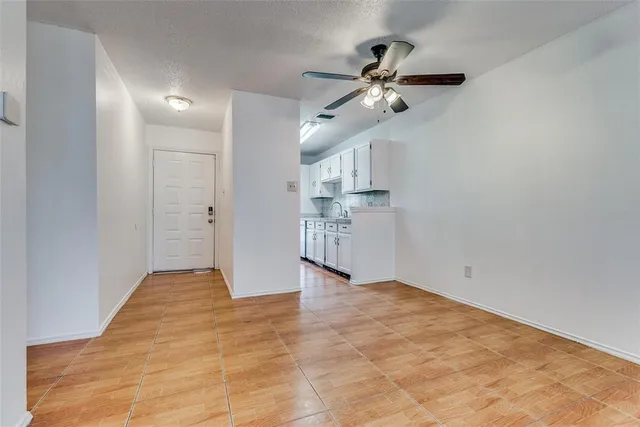 $195,000 | 2917 Tanglewood Drive, Lancaster, TX 75134