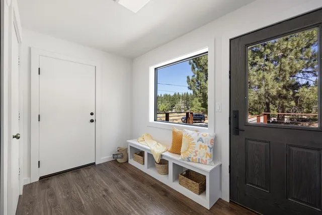 $1,233,000 | 15031 Glenshire Drive, Truckee, CA 96161