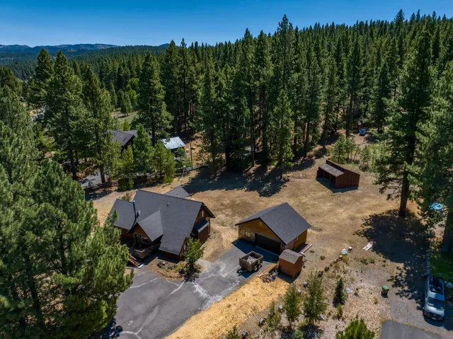 $1,233,000 | 15031 Glenshire Drive, Truckee, CA 96161
