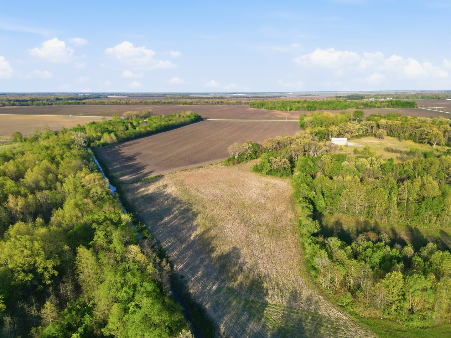 4476 South 16000E Road Pembroke Township, IL 60958 - Photo 8 of 13 a view of an ocean
