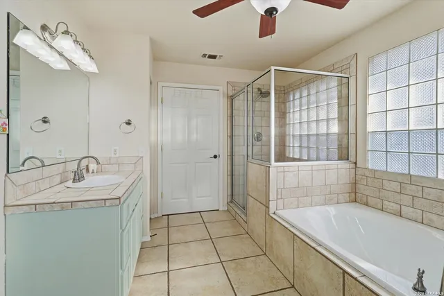 $799,000 | 121 North Star Court, Boerne, TX 78006