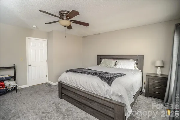 $379,500 | 5146 Olde School Drive, Hickory, NC 28602