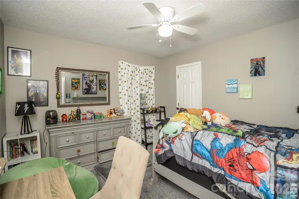 $379,500 | 5146 Olde School Drive, Hickory, NC 28602