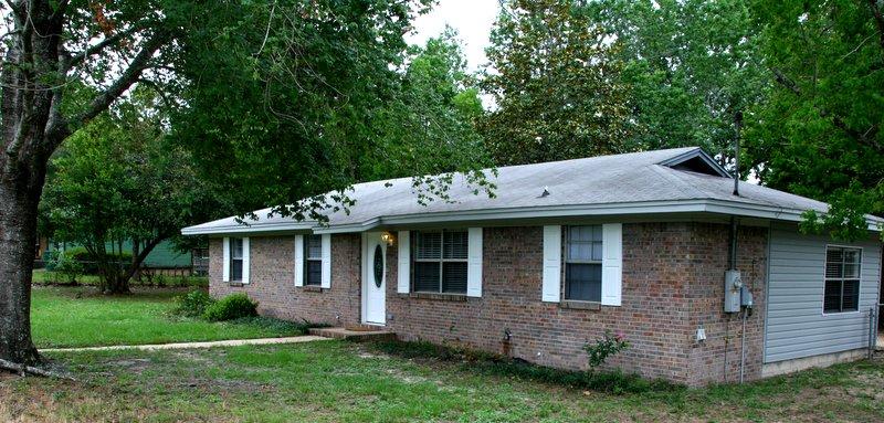 147 Juniper Lake Road DeFuniak Springs, FL 32433 - Photo 7 of 10 IMG_9711
