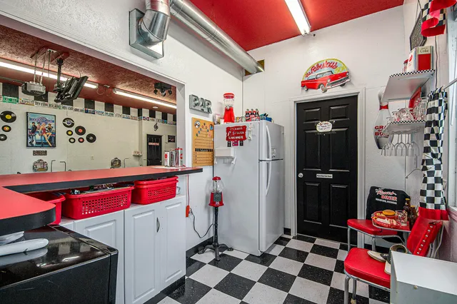 $599,900 | 9293 76th Avenue, Hudsonville, MI 49426