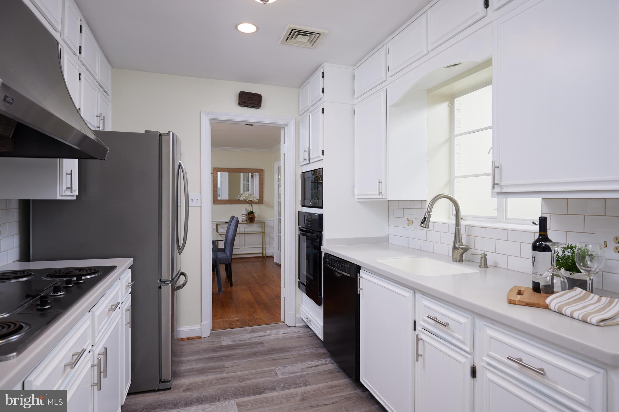 6615 Rannoch Road Bethesda, MD 20817 - Photo 18 of 52