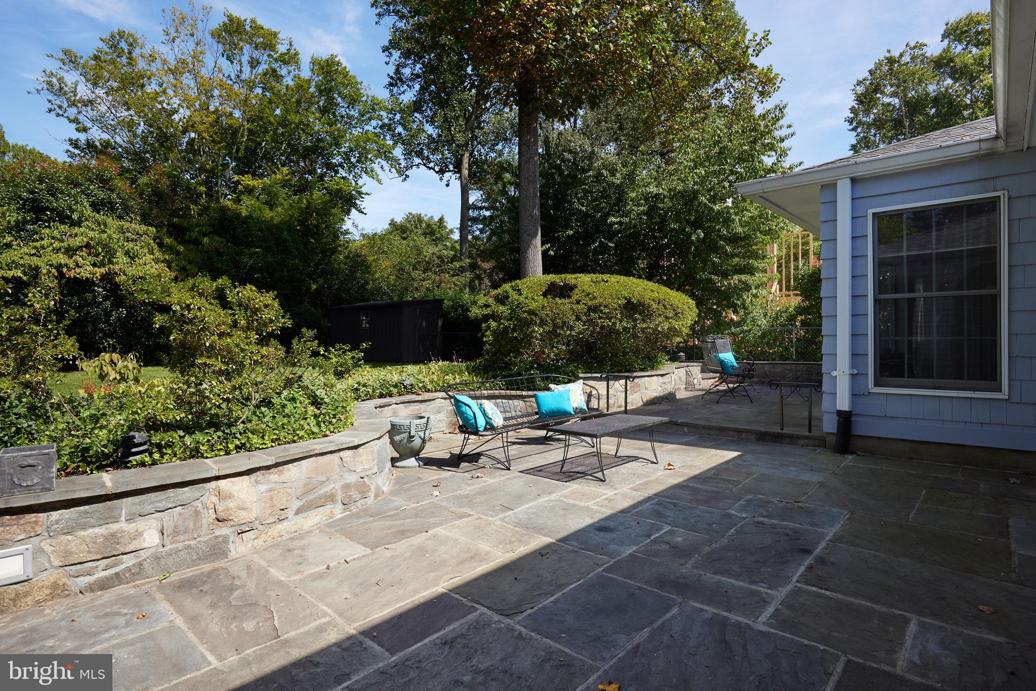 6615 Rannoch Road Bethesda, MD 20817 - Photo 38 of 52