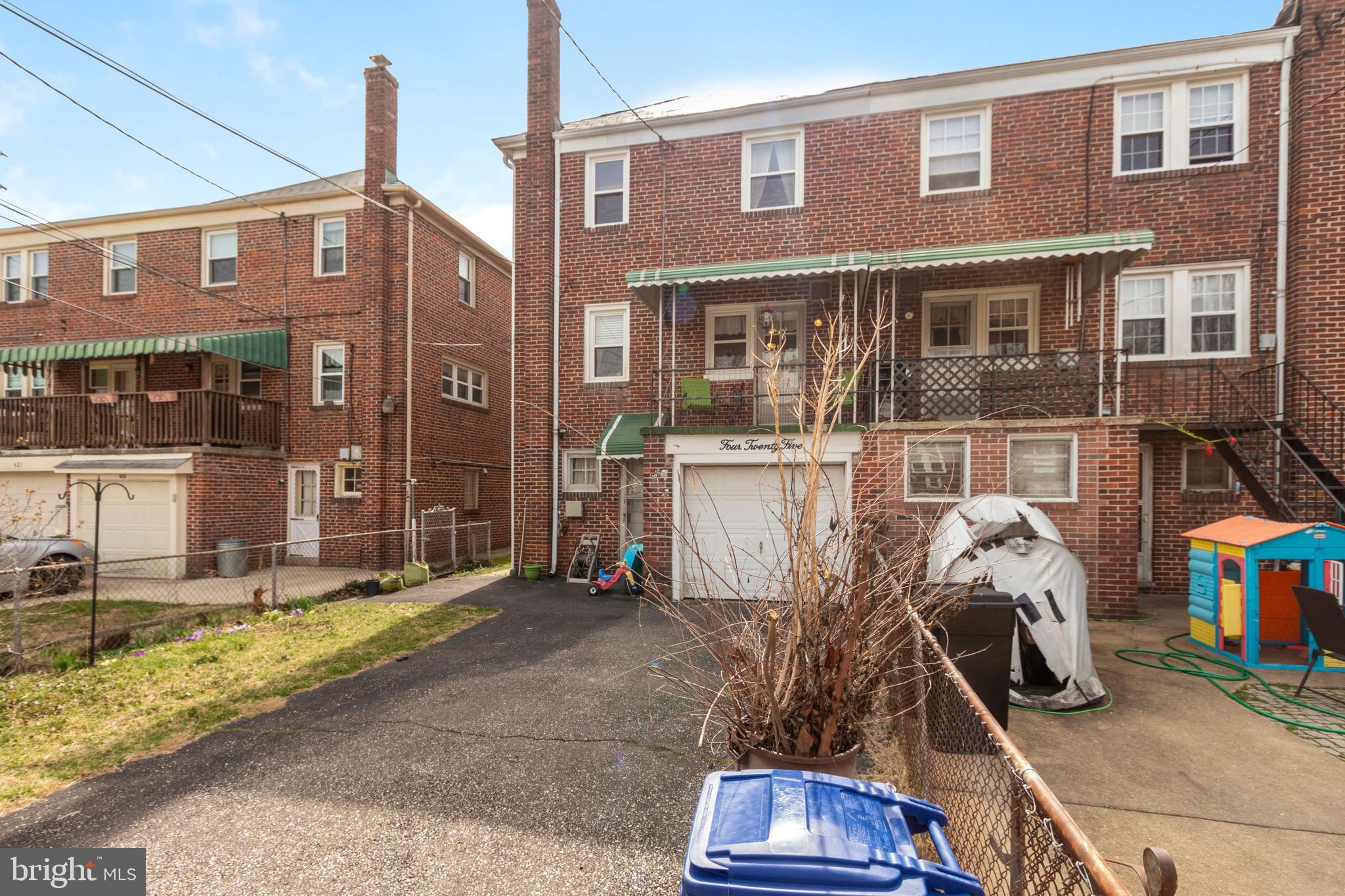 425 Academy Road Baltimore, MD 21228 - Photo 30 of 31 Rear View