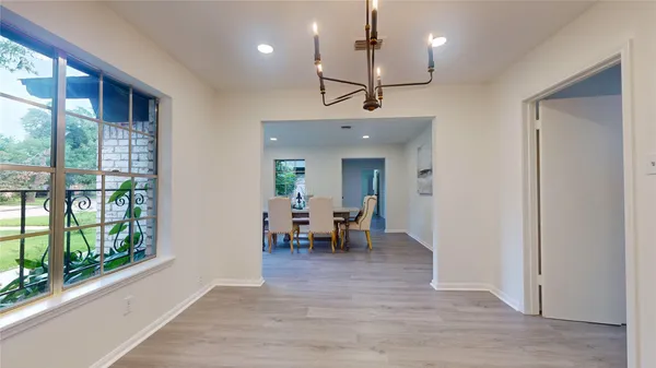 $2,895 | 811 Devonport Lane, Seabrook, TX 77586