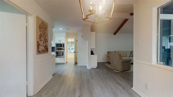 $2,895 | 811 Devonport Lane, Seabrook, TX 77586