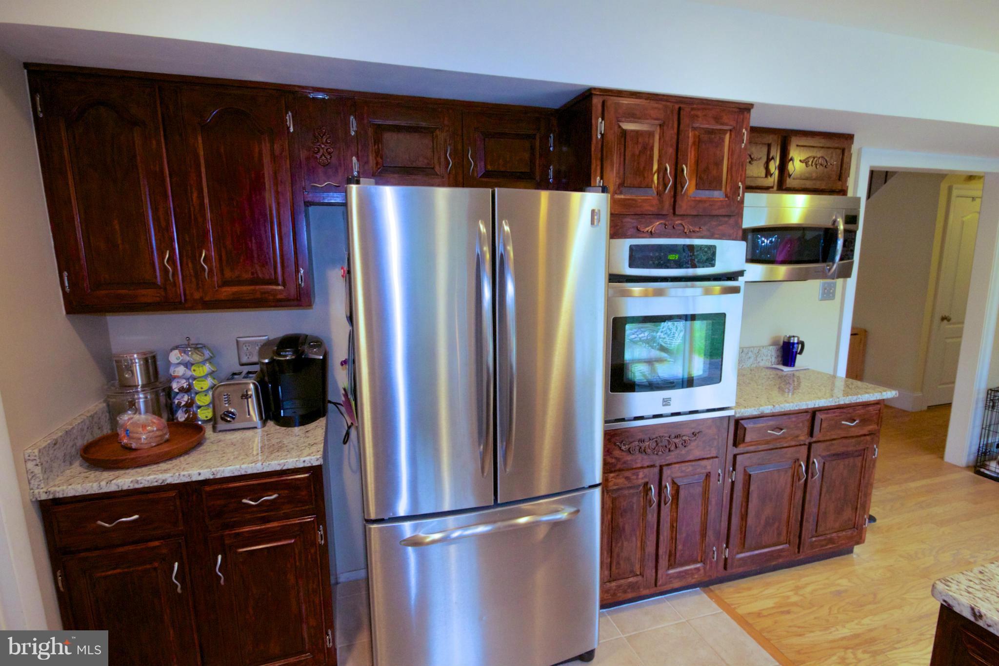 13133 Poplar Tree Road Fairfax, VA 22033 - Photo 8 of 25 Kitchen