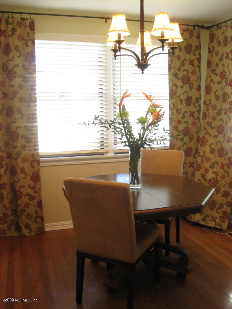 1552 Charon Road Jacksonville, FL 32205 - Photo 7 of 17 Dining Room