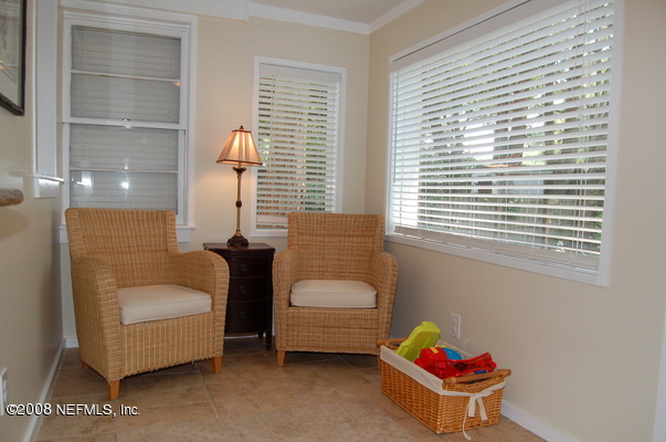 1552 Charon Road Jacksonville, FL 32205 - Photo 8 of 17 Family Room