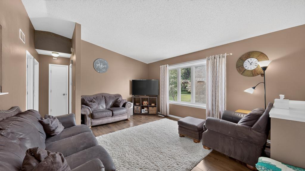 5746 Logan Street Southeast Rochester, MN 55904 - Photo 7 of 48
