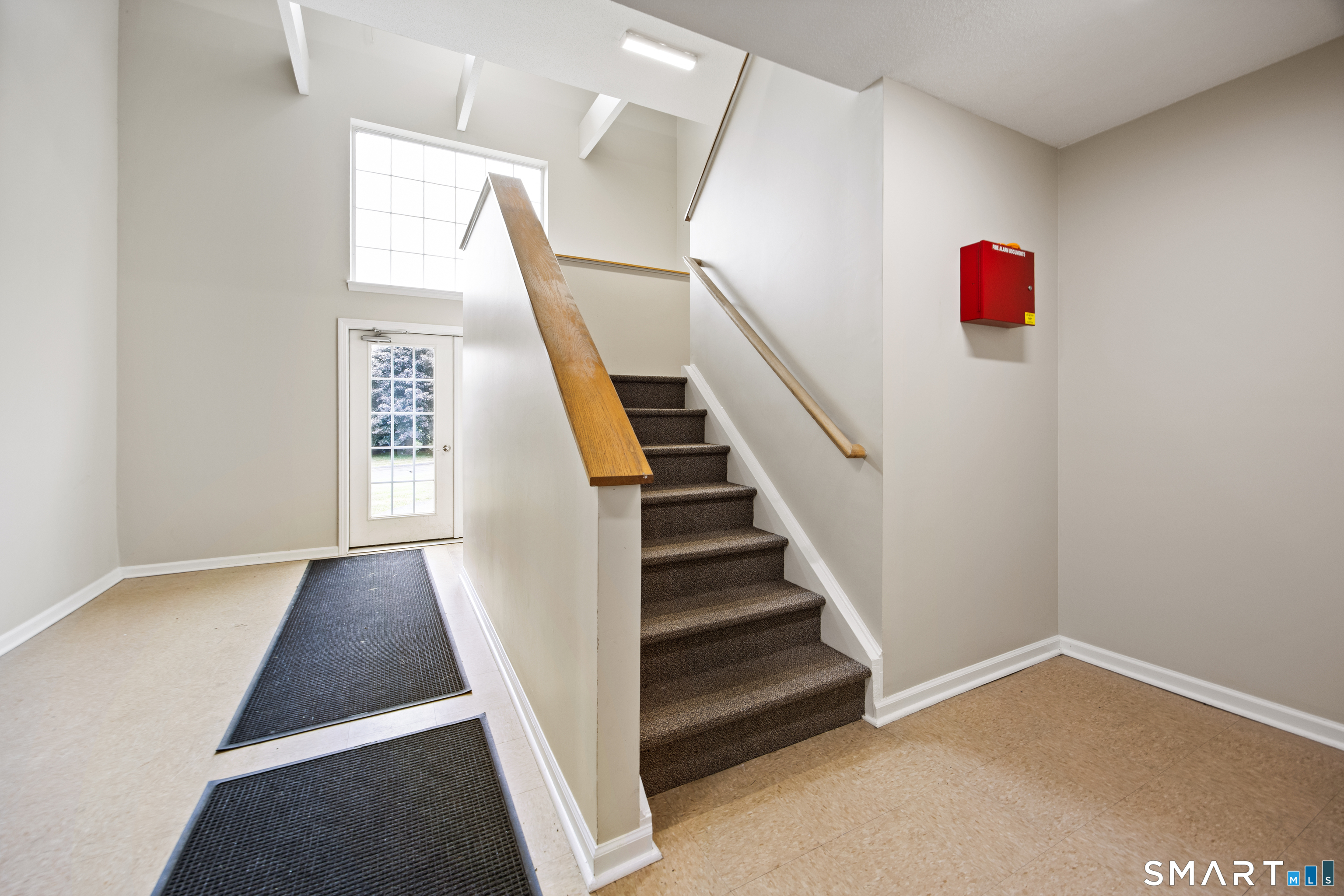 30 Rockledge Loop, Unit 30 Torrington, CT 06790 - Photo 3 of 31