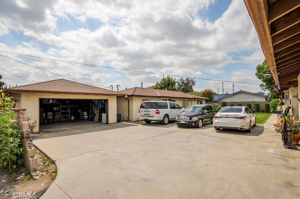 5227 Hammill Road El Monte, CA 91732 - Photo 41 of 51 Tenant Occupied Unit Garage