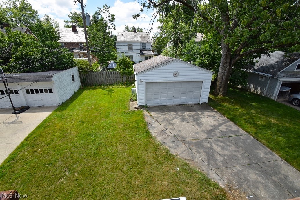 4050 Bushnell Road University Heights, OH 44118 - Photo 18 of 24 Porch view of the back yard