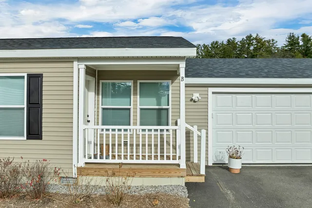 $370,000 | 15 B Wildflower Lane, Plymouth, NH 03264