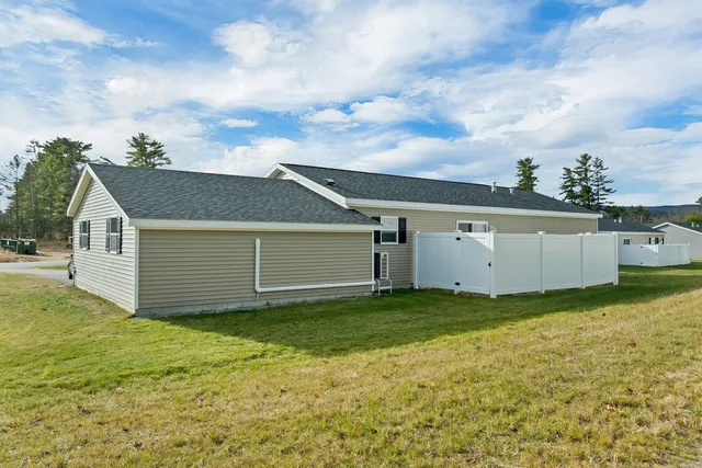 $370,000 | 15 B Wildflower Lane, Plymouth, NH 03264