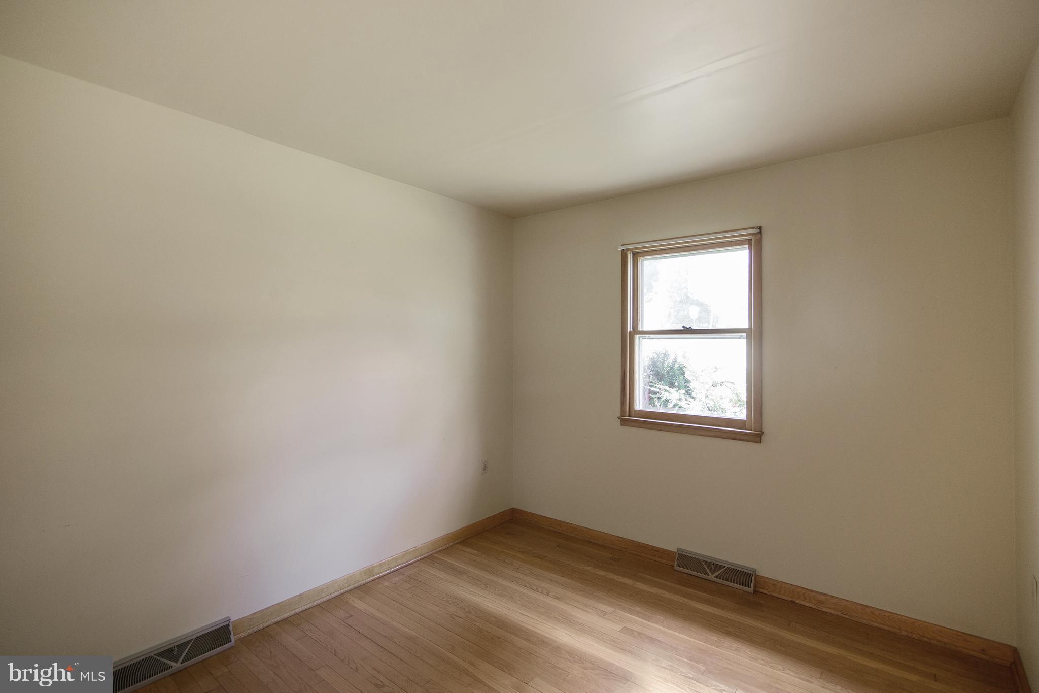 12237 Pleasant Walk Road Myersville, MD 21773 - Photo 14 of 28 BEDROOM 2