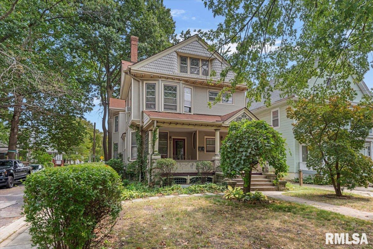 826 South Walnut Street Springfield, IL 62704 - Photo 2 of 18