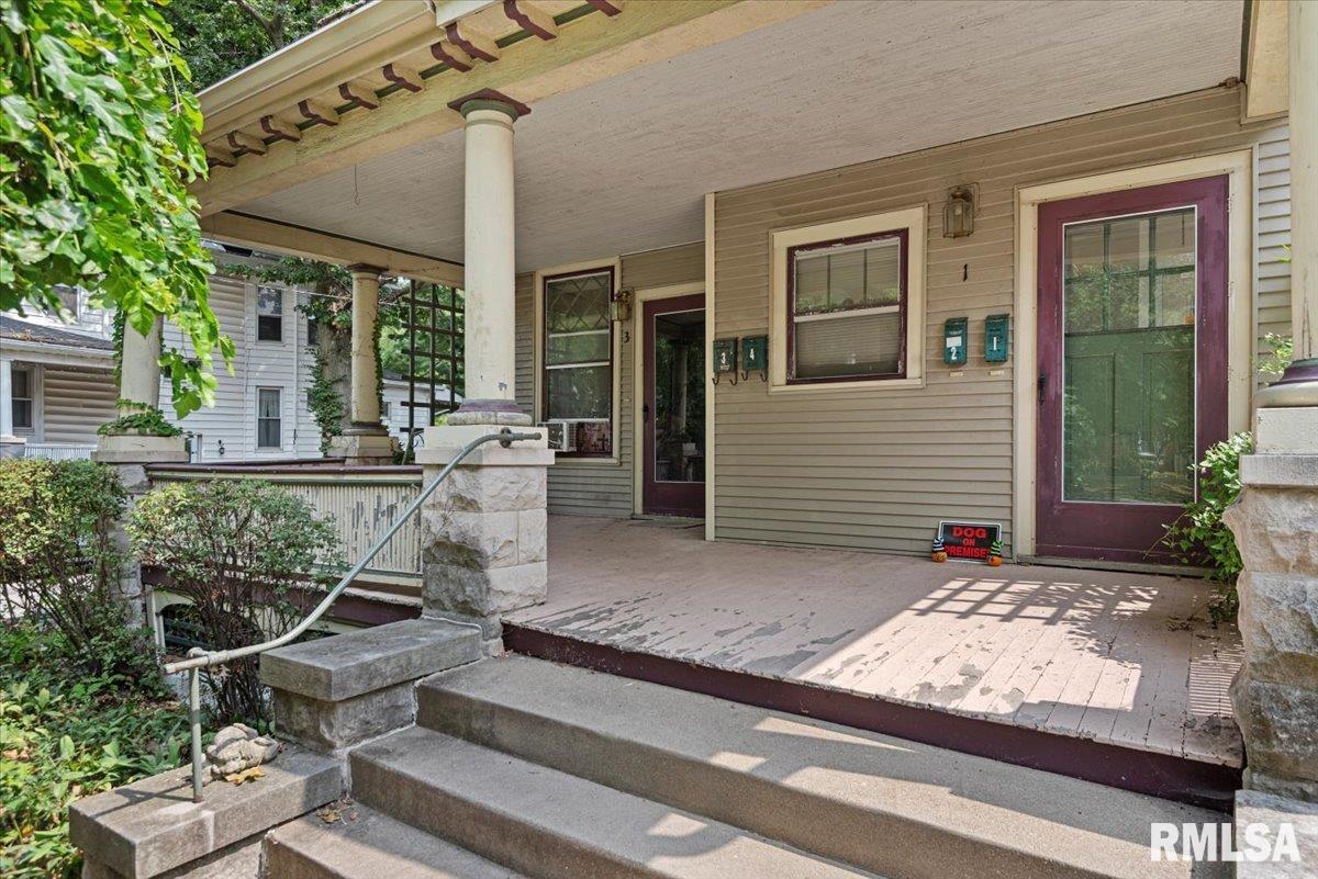 826 South Walnut Street Springfield, IL 62704 - Photo 3 of 18