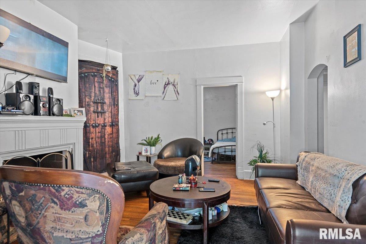 826 South Walnut Street Springfield, IL 62704 - Photo 8 of 18