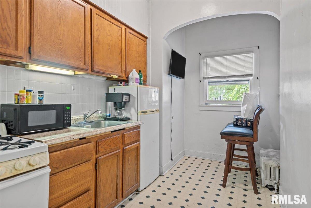 826 South Walnut Street Springfield, IL 62704 - Photo 10 of 18