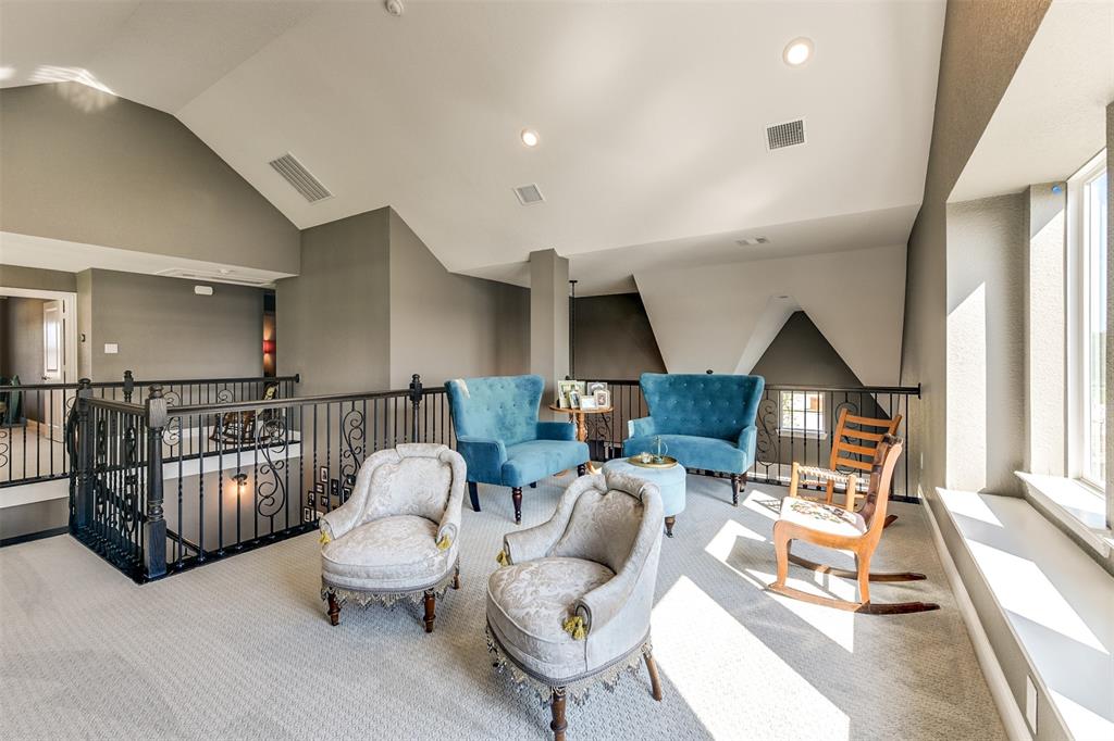 2866 Shane Drive Midlothian, TX 76065 - Photo 36 of 40 a living room with furniture