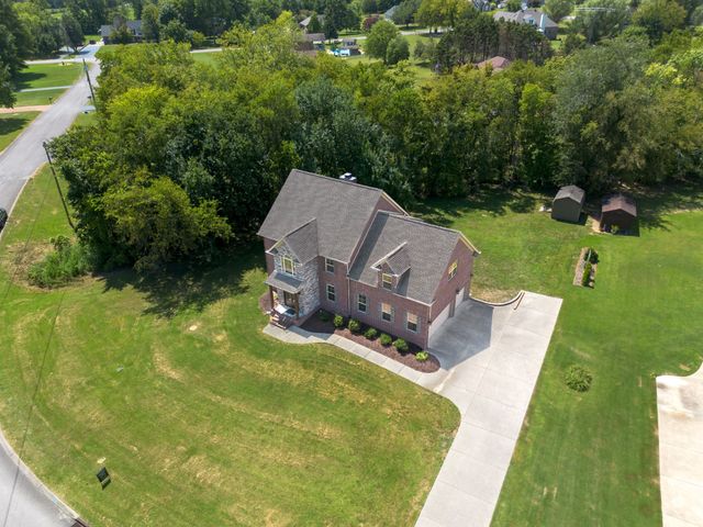 $710,000 | 1513 Oak Branch Drive, Columbia, TN 38401