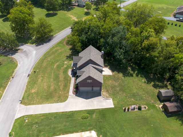 $710,000 | 1513 Oak Branch Drive, Columbia, TN 38401