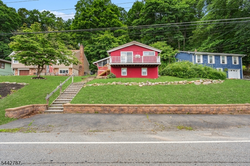 106 Seneca Lake Road Sparta, NJ 07871 - Photo 1 of 24