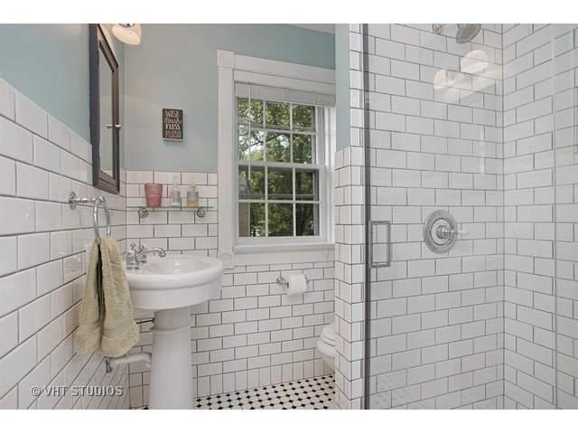 2049 Illinois Road Northbrook, IL 60062 - Photo 14 of 19