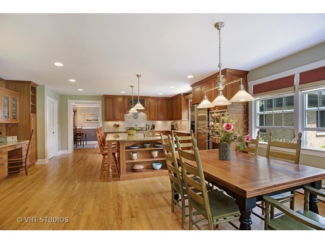 2049 Illinois Road Northbrook, IL 60062 - Photo 4 of 19