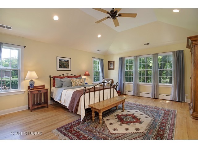 2049 Illinois Road Northbrook, IL 60062 - Photo 7 of 19