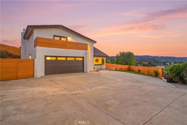 $1,475,000 | 100 South Saddleback Lane, Anaheim, CA 92808