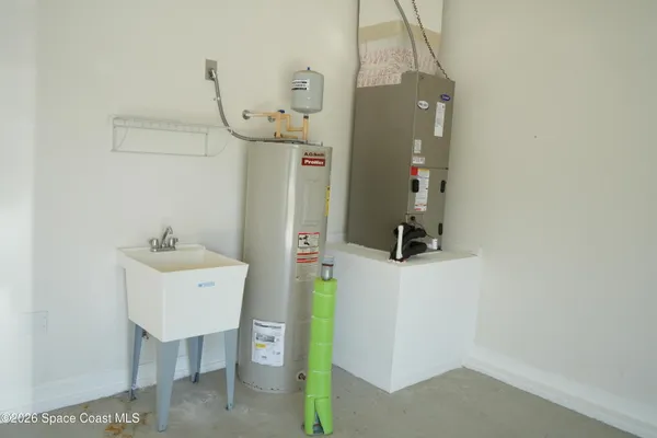 $2,650 | 3882 Manitoba Way, Rockledge, FL 32955