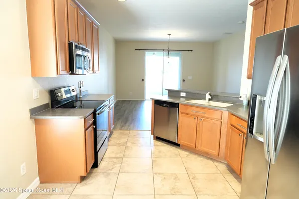 $2,650 | 3882 Manitoba Way, Rockledge, FL 32955