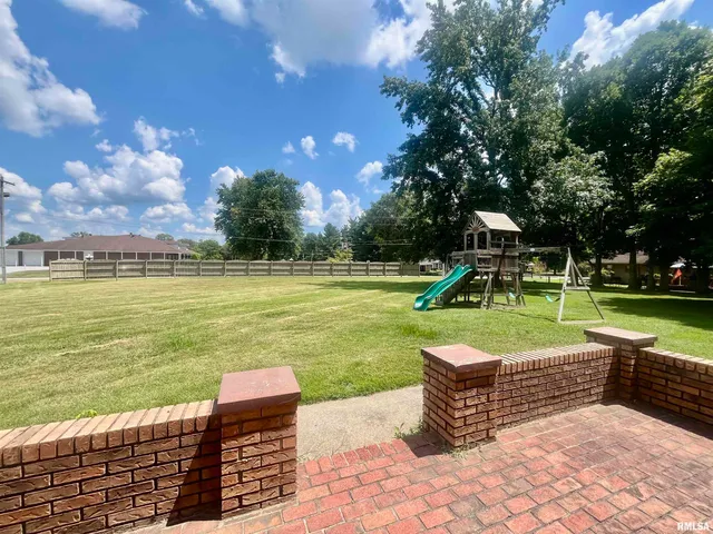 $399,900 | 9 Brian Drive, Metropolis, IL 62960