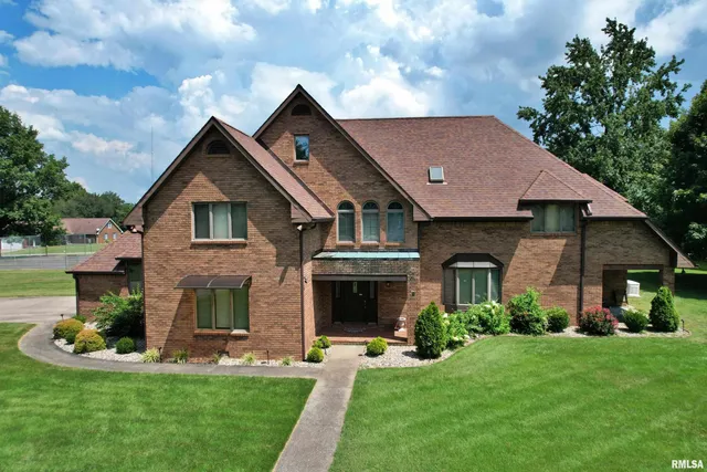 $399,900 | 9 Brian Drive, Metropolis, IL 62960