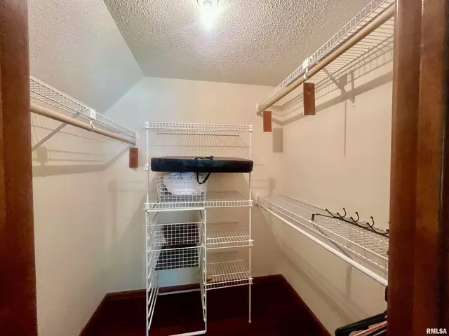 $399,900 | 9 Brian Drive, Metropolis, IL 62960