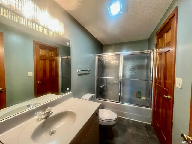 $399,900 | 9 Brian Drive, Metropolis, IL 62960