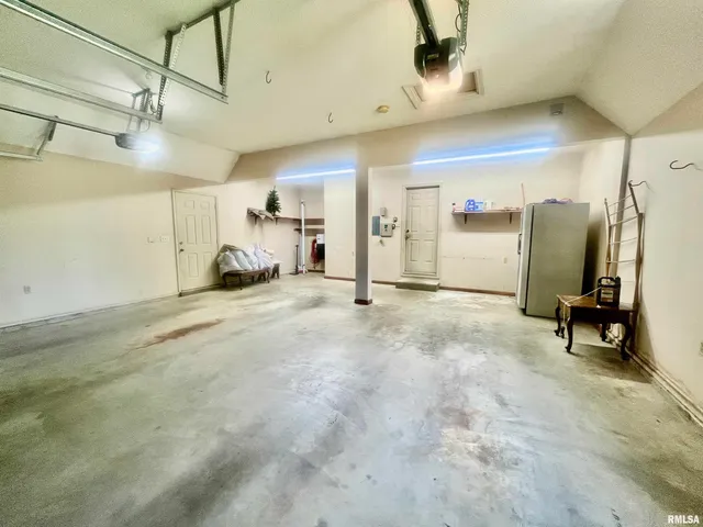 $399,900 | 9 Brian Drive, Metropolis, IL 62960