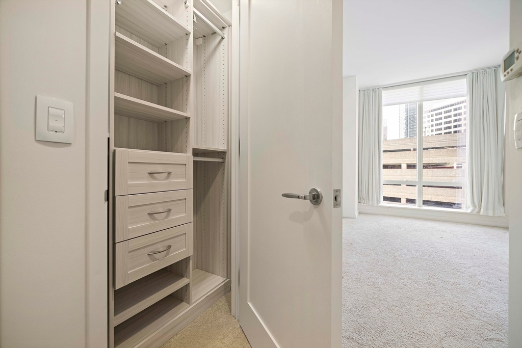 1 Franklin Street, Unit 1004 Boston, MA 02110 - Photo 16 of 40