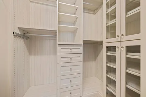 $1,600,000 | 1 Franklin Street, Unit 1004, Boston, MA 02110