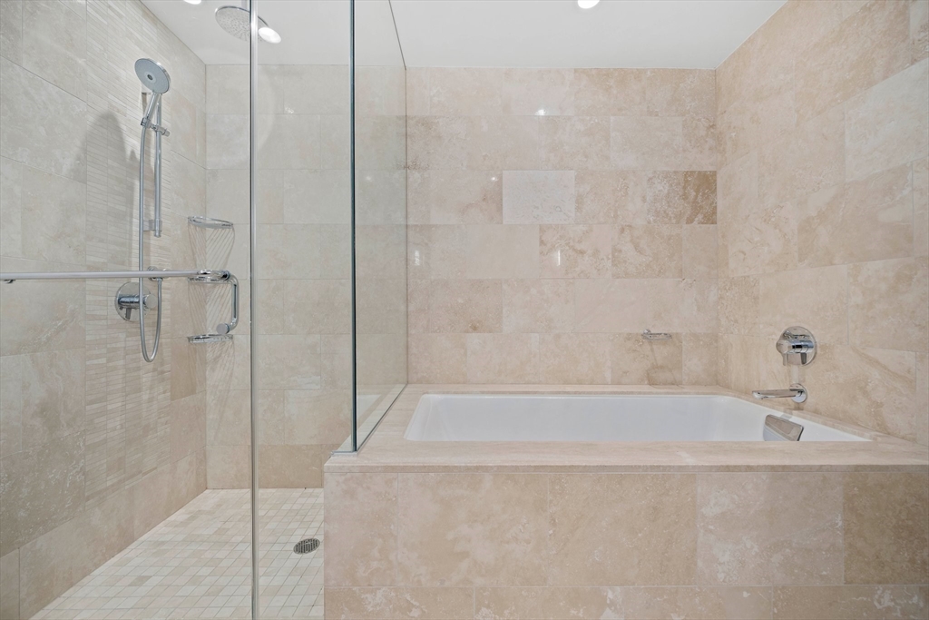 1 Franklin Street, Unit 1004 Boston, MA 02110 - Photo 21 of 40